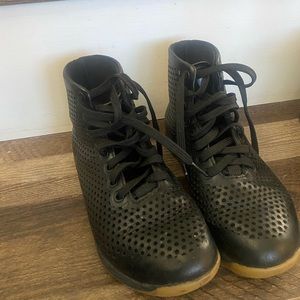 NoBull women size 5.5